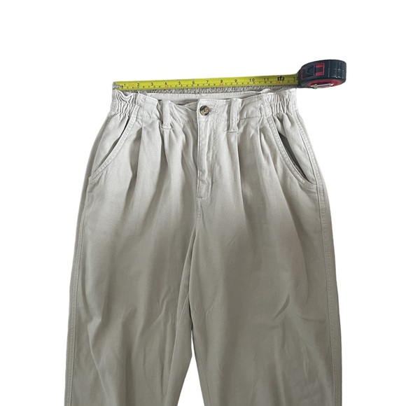 American Eagle Outfitters Mom Jeans - Picture 4 of 5